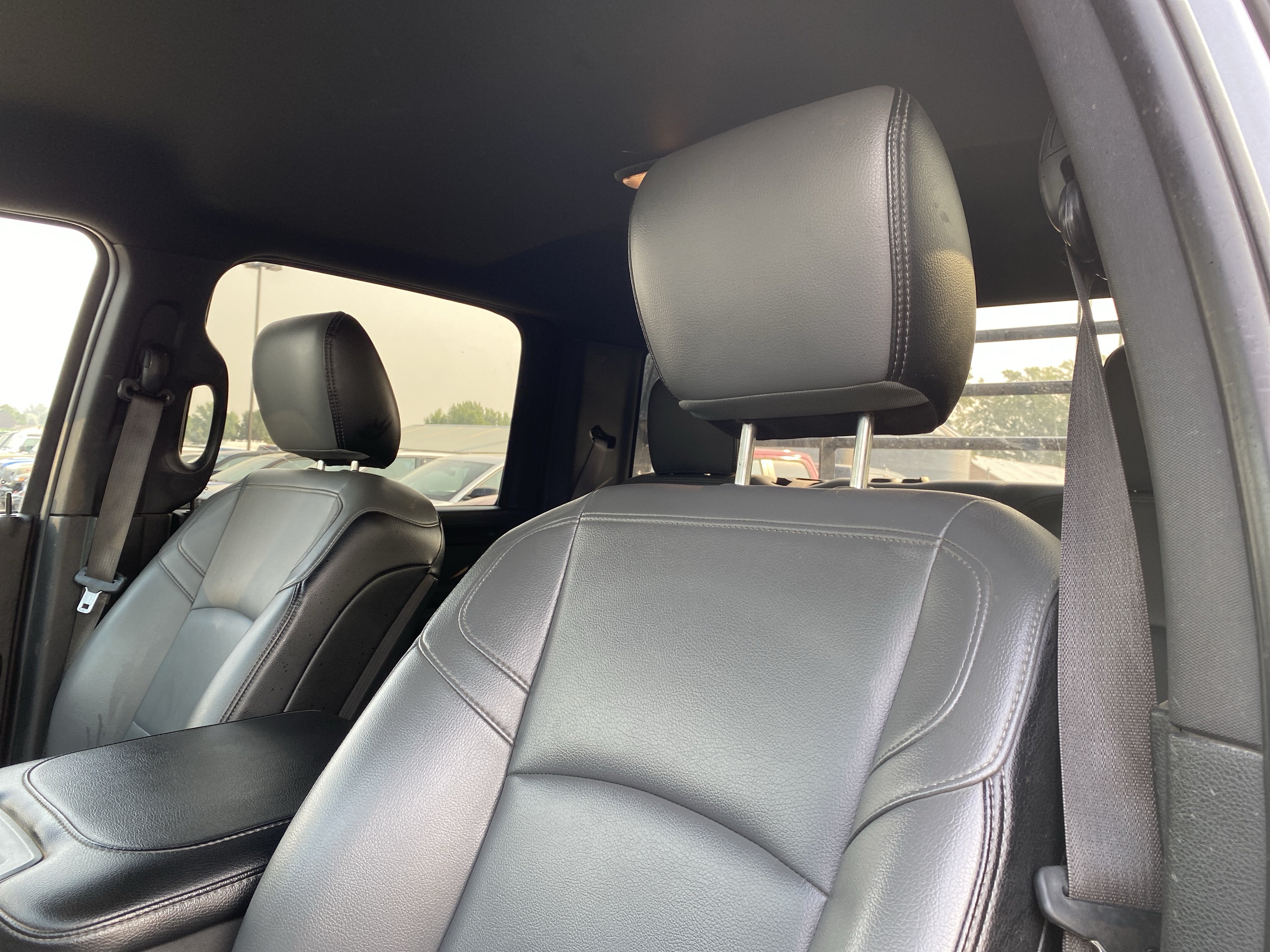 Used 2022 RAM 3500 Tradesman w/ Chrome Appearance Group AWD/4WD image 13