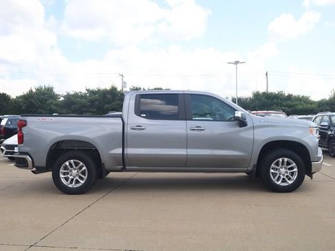 Used 2024 Chevrolet Silverado 1500 LT AWD/4WD image 5