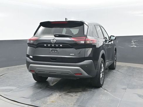 Used 2023 Nissan Rogue S AWD/4WD image 18