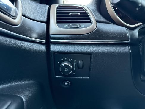 Used 2016 Jeep Grand Cherokee Limited image 33