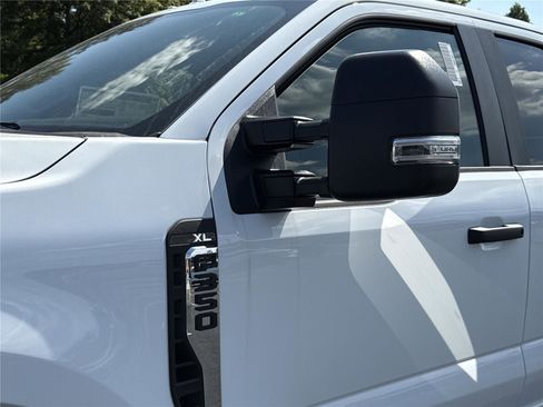 New 2025 Ford F350 XL w/ XL Chrome Package image 30