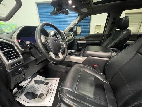 Used 2019 Ford F250 Lariat w/ Lariat Ultimate Package image 27