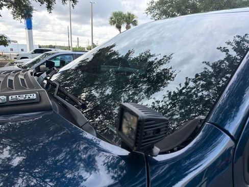 Used 2020 RAM 1500 Laramie w/ Sport Appearance Package AWD/4WD image 11
