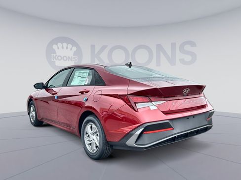 New 2026 Hyundai Elantra SE image 4