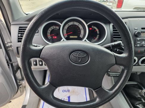 Used 2011 Toyota Tacoma 4x4 Double Cab image 23