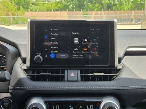 Used 2025 Toyota RAV4 XLE w/ Convenience Package image 17