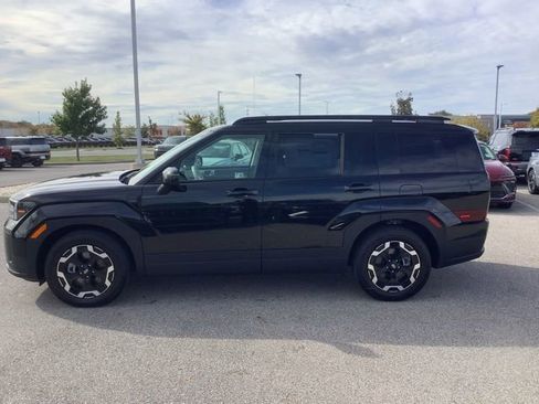 Certified 2025 Hyundai Santa Fe SEL image 2