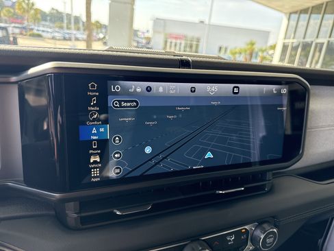 Used 2025 Jeep Wrangler Sahara w/ Safety Group image 23