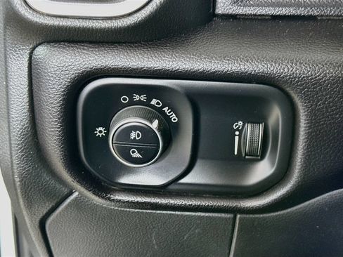 Used 2024 RAM 2500 Big Horn AWD/4WD image 10
