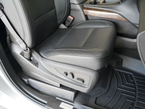 Used 2015 Chevrolet Tahoe LT RWD image 31