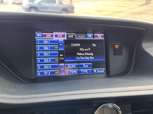 Used 2013 Lexus ES 300h image 24