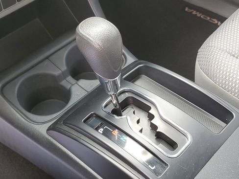 Used 2013 Toyota Tacoma 2WD Access Cab image 26