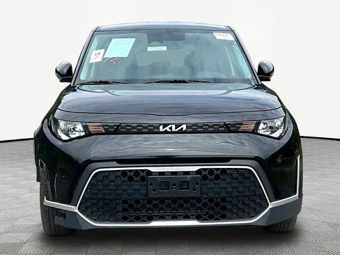 Used 2023 Kia Soul LX w/ LX Technology Package FWD image 9