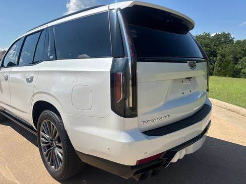 Certified 2023 Cadillac Escalade V w/ Heavy-Duty Trailer Package AWD/4WD image 3
