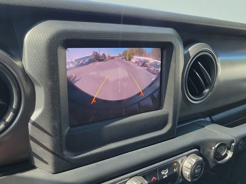 Used 2023 Jeep Wrangler Unlimited Sport AWD/4WD image 18