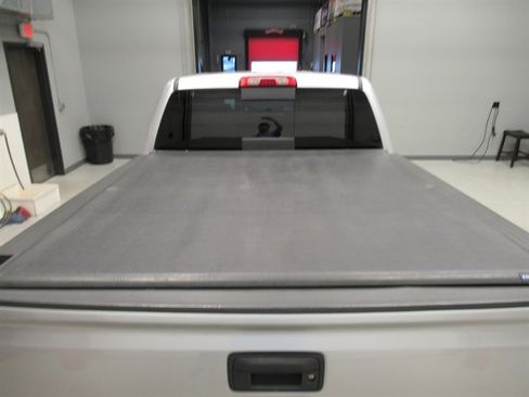 Used 2018 GMC Sierra 1500 SLT w/ SLT Preferred Package image 13