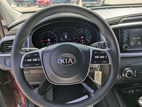 Used 2019 Kia Sorento FWD image 27