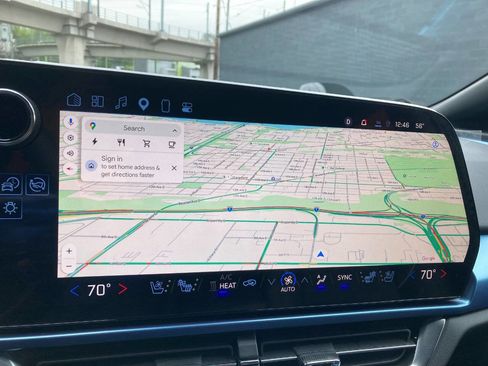 Used 2025 Chevrolet Equinox EV LT w/ Convenience Package II FWD image 13