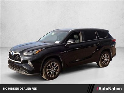 Used 2023 Toyota Highlander XLE