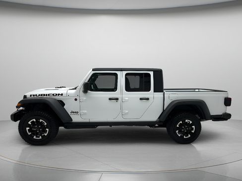 Used 2026 Jeep Gladiator Rubicon AWD/4WD image 5