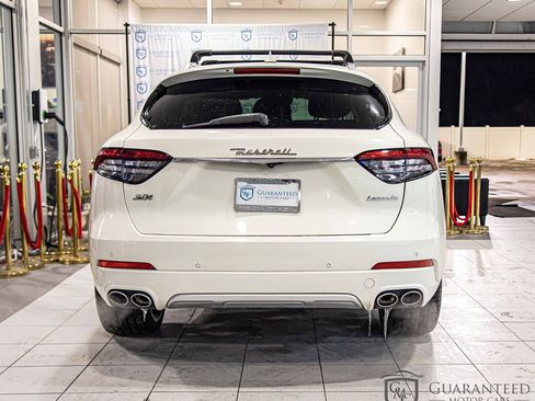 Used 2021 Maserati Levante S GranLusso image 14