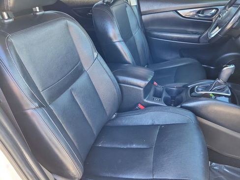 Used 2018 Nissan Rogue SL image 16