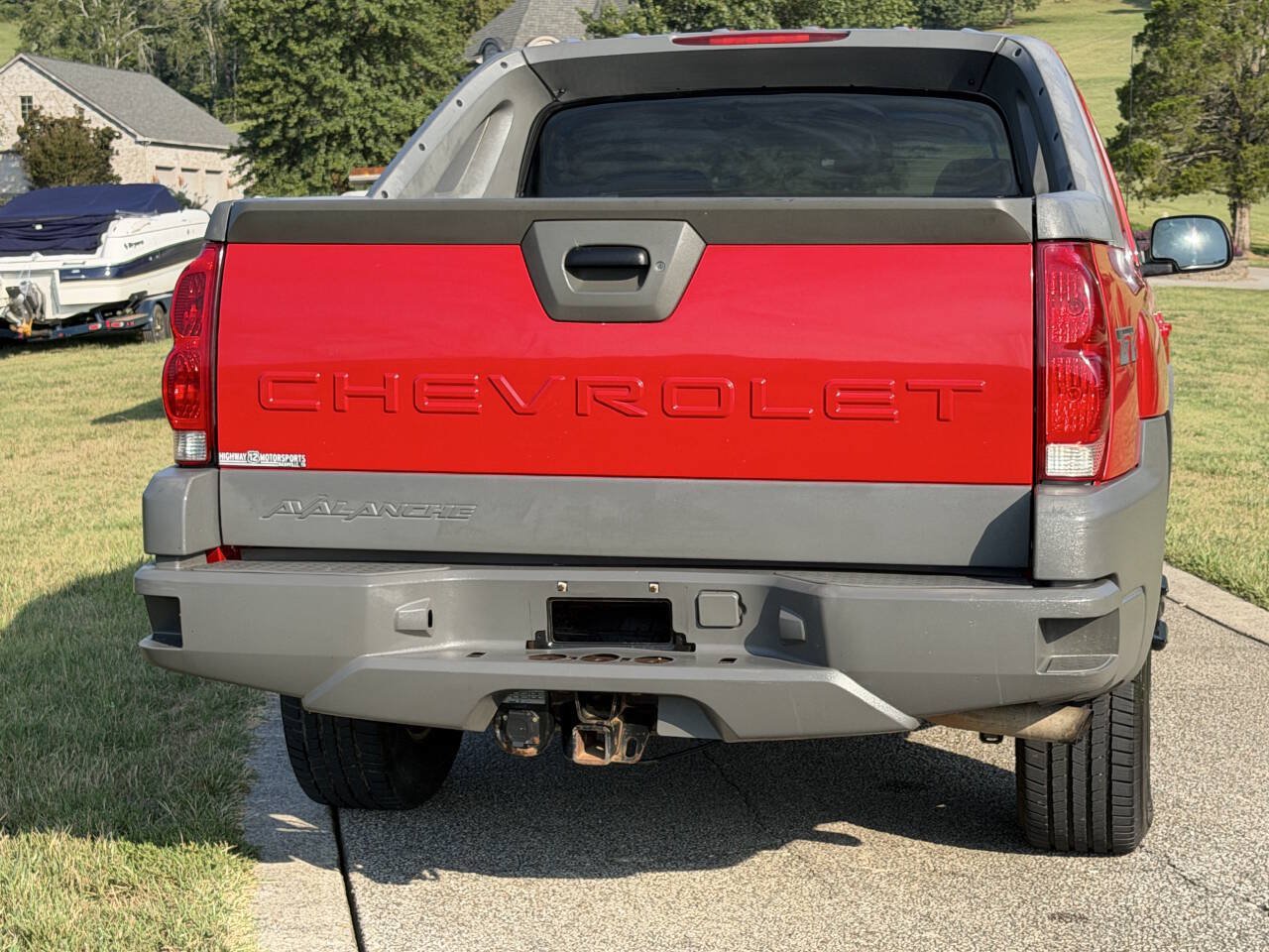 Used 2002 Chevrolet Avalanche 4x4 w/ Off-Road Suspension Pkg image 14
