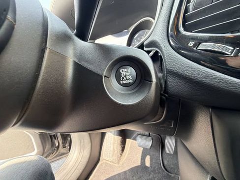 Used 2020 Jeep Compass Limited AWD/4WD image 16