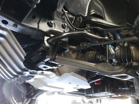 Used 2006 Chevrolet Silverado 3500 LT w/ Heavy-Duty Power Package AWD/4WD image 25