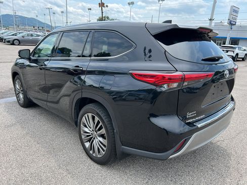 Used 2020 Toyota Highlander Platinum AWD/4WD image 7