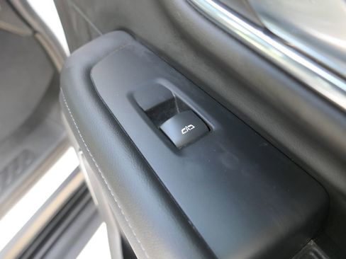 Used 2023 Chevrolet Tahoe LS image 23