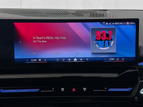 Used 2024 BMW 530i w/ Premium Package image 21