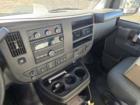 New 2025 Chevrolet Express 3500 w/ Power Convenience Package image 14