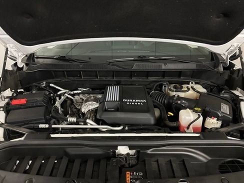 Used 2021 Chevrolet Silverado 1500 LTZ w/ Technology Package AWD/4WD image 49