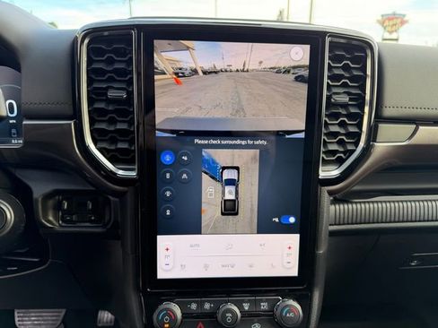 New 2025 Ford Ranger Lariat w/ FX4 Off-Road Package image 16