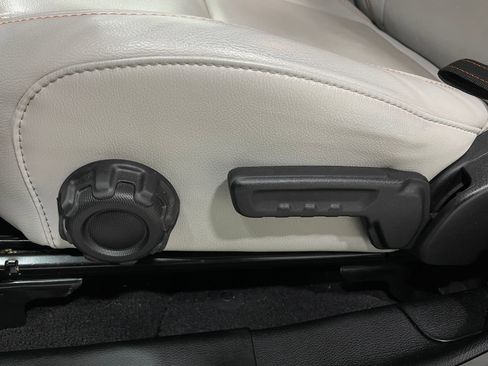 Used 2021 Jeep Gladiator Mojave image 16