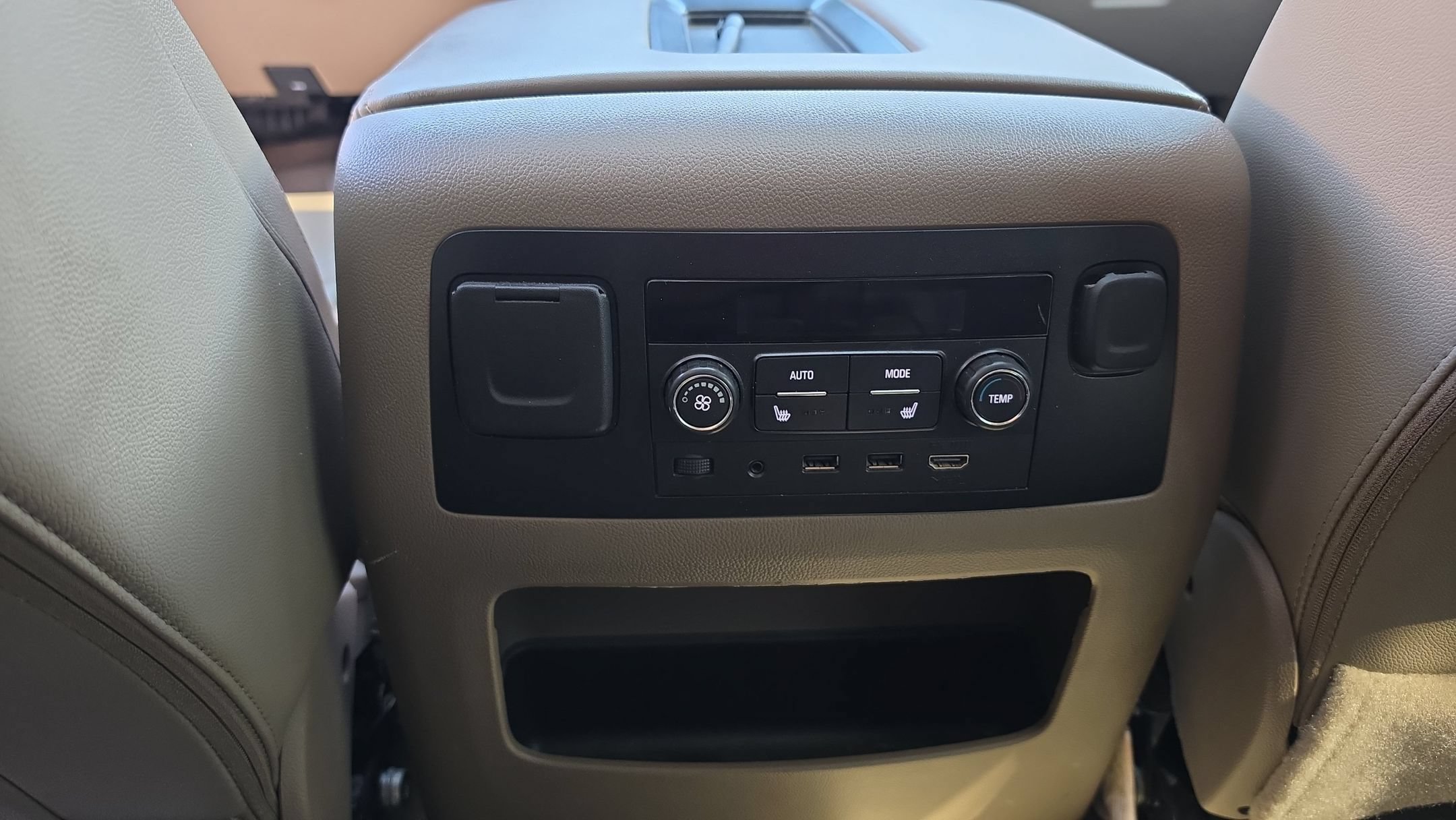 Used 2019 GMC Yukon SLT w/ Open Road Package RWD image 23