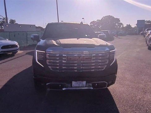 Certified 2022 GMC Sierra 1500 Denali image 4