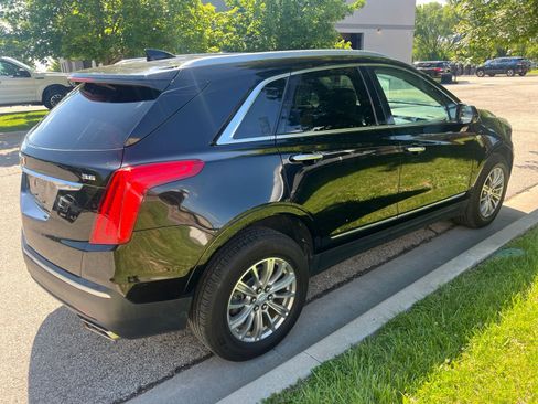 Used 2018 Cadillac XT5 Luxury w/ Driver Awareness Package FWD image 5