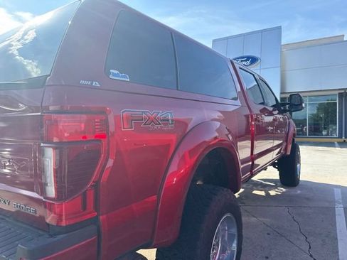 Used 2021 Ford F250 Lariat w/ Lariat Ultimate Package AWD/4WD image 20