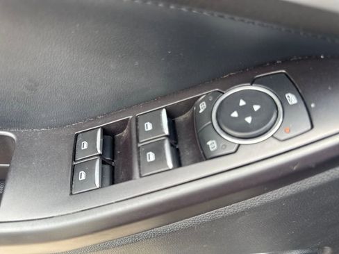Used 2020 Ford Explorer XLT RWD image 19