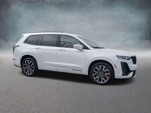 New 2024 Cadillac XT6 Sport w/ Technology Package image 6