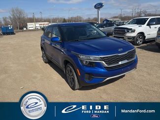 Used 2021 Kia Seltos LX video 1