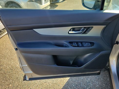 New 2026 Nissan Murano SL image 16