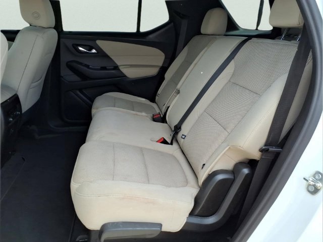Used 2023 Chevrolet Traverse LS FWD image 20