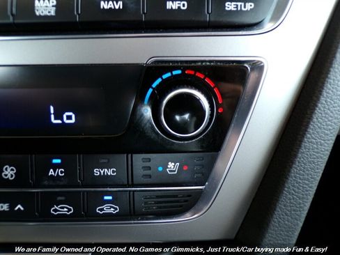 Used 2017 Hyundai Sonata Limited w/ Tech Package 03 FWD image 40