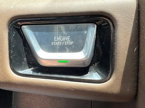 Used 2026 GMC Yukon Denali Ultimate AWD/4WD image 11