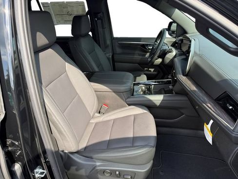New 2026 Chevrolet Tahoe LT w/ Comfort Package RWD image 17