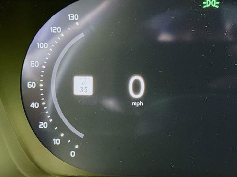 New 2026 Volvo XC90 T8 Plus w/ Protection Package Premier image 12