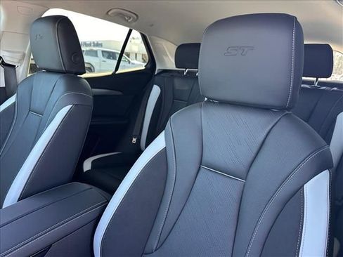 New 2026 Buick Envision Sport Touring image 27